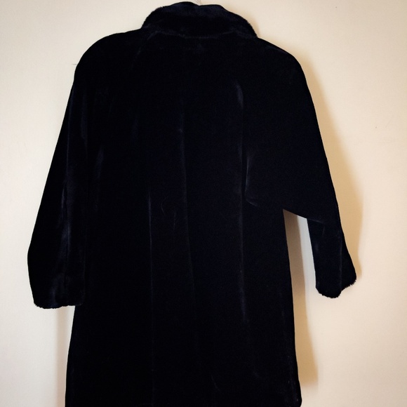 DONNYBROOK Black Faux Fur Plush Coat - Vintage - Picture 3 of 4